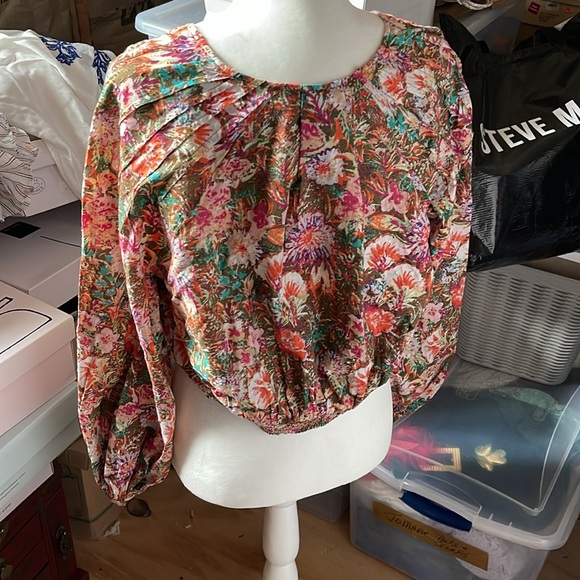 Free people Size Small Cropped blouse. Long sleeves - Picture 3 of 5